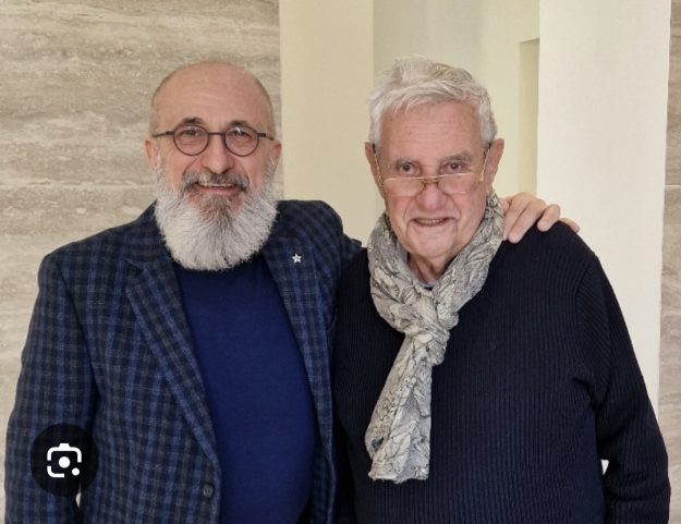 Il Past President Fulvio D’Alessandro con Pier Franco Sibilla in Federmanager Cuneo Il Past President Fulvio D'Alessandro con Pier Franco Sibilla in Federmanager Cuneo